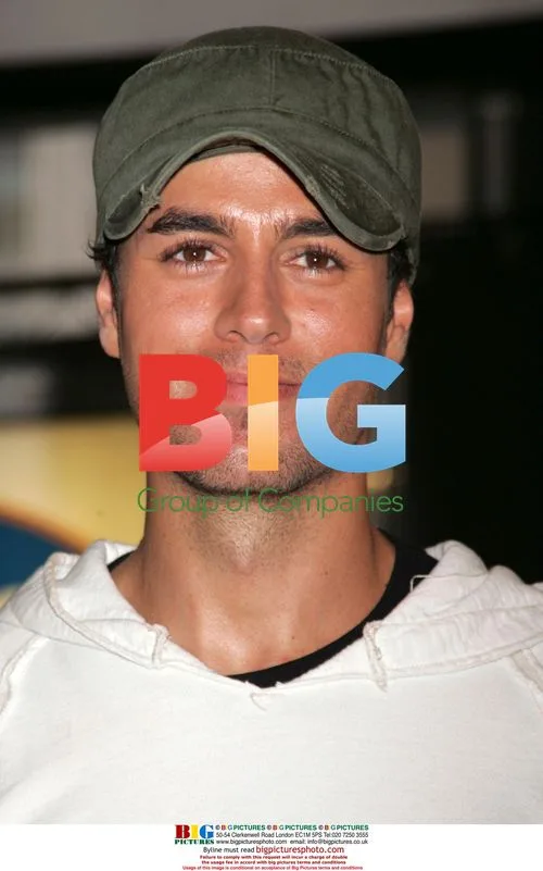 Enrique Iglesias promotes 'Insomniac' in NYC