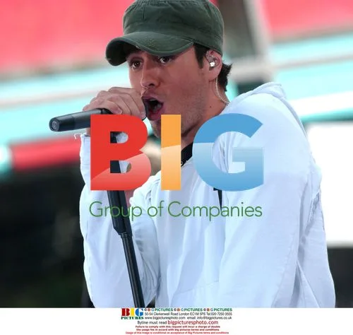 Enrique Iglesias Performs on Today Show