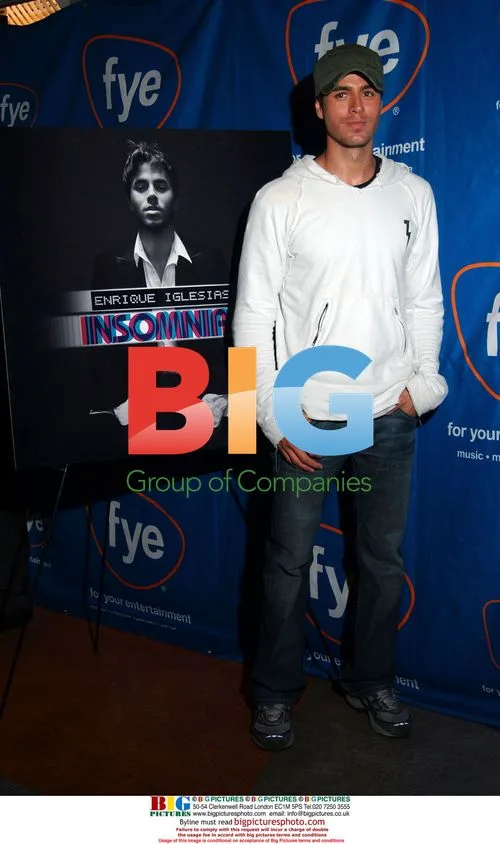 Enrique Iglesias at FYE Rockefeller Center