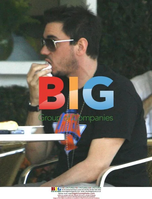 DJ AM Enjoys Lunch with Friend