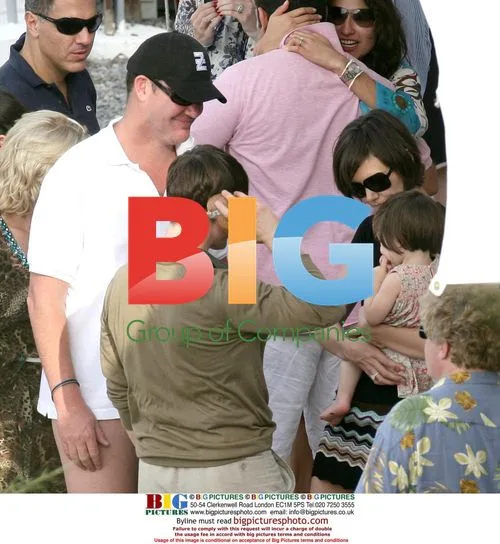 Tom Cruise and Katie Holmes with Daughter Suri