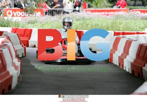 Lewis Hamilton Auctions Old Cart