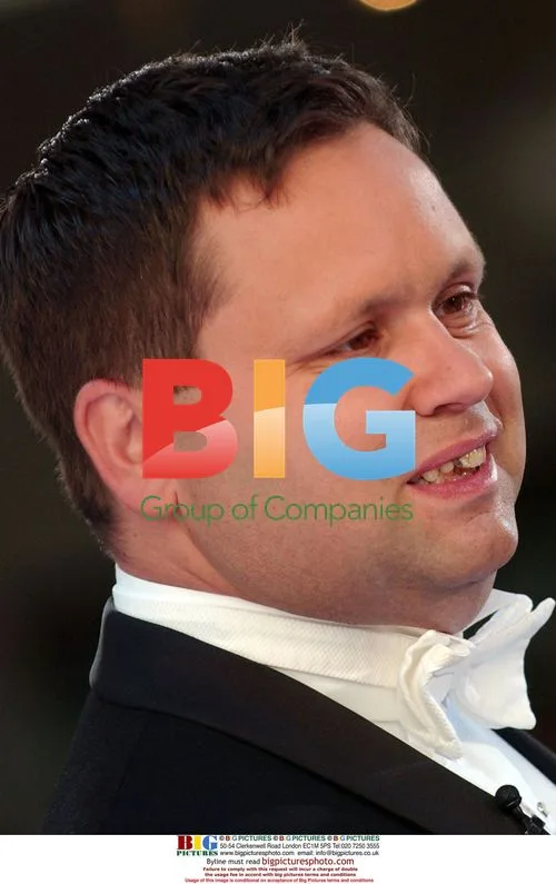 Paul Potts Performs on Today Show