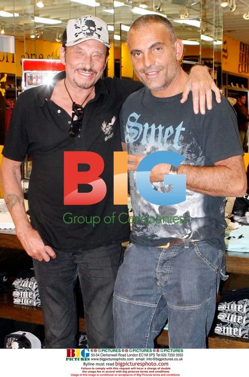 Johnny Halliday visits SMET fashion line