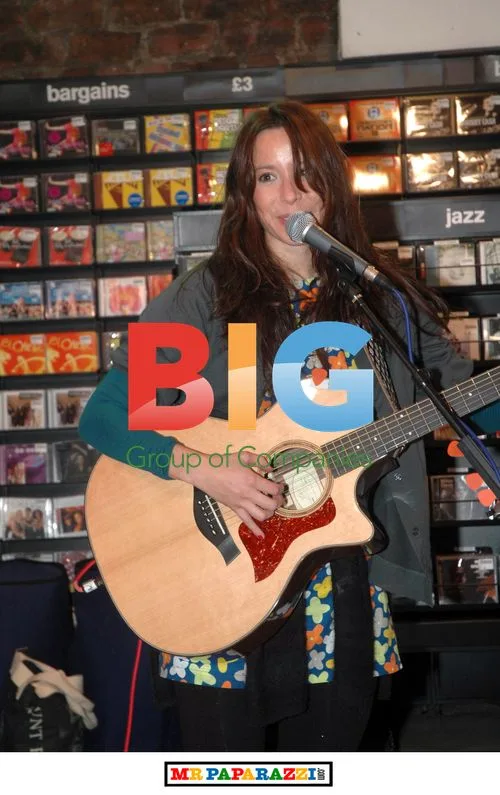 Nerina Pallot at Fopp store, Glasgow