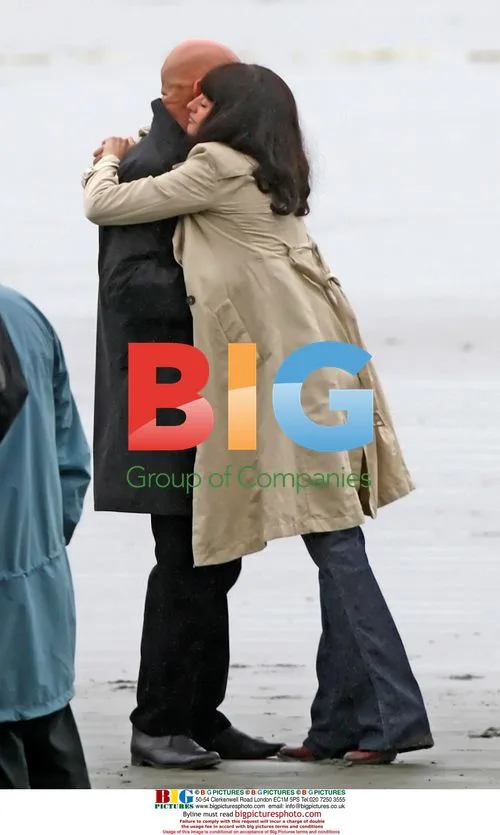 Penelope Cruz and Ben Kingsley on 'Elegy' set