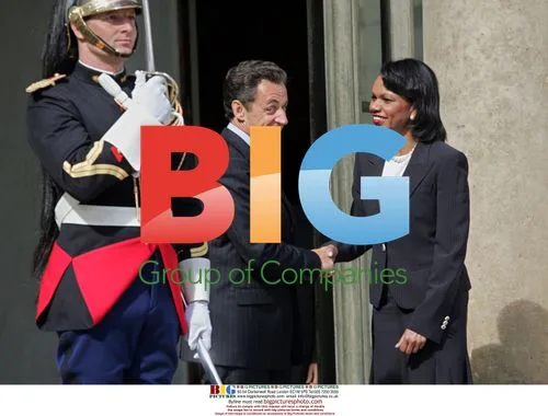 Sarkozy Bids Farewell to Condoleezza Rice
