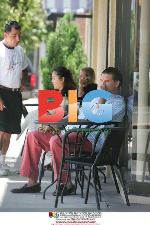 William Baldwin picks up coffee