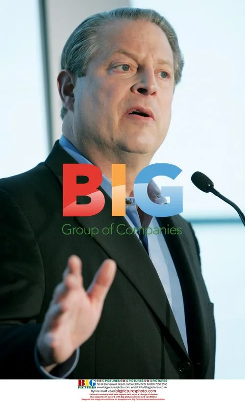 Al Gore discusses Live Earth concert