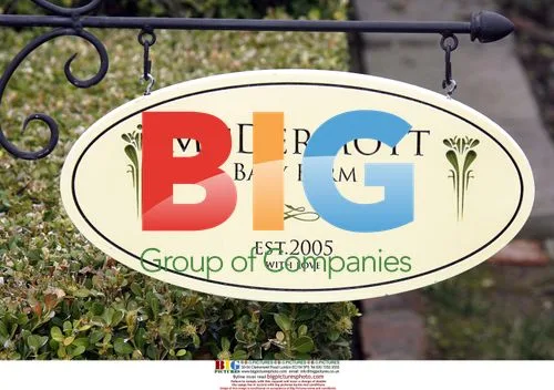 Tori Spelling and Dean McDermott open B&B