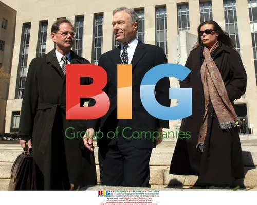 Scooter Libby exits courthouse after guilty verdict