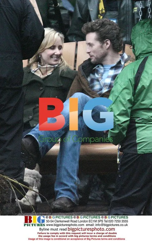 Anne Heche and James Tupper on set of "Men in Trees"