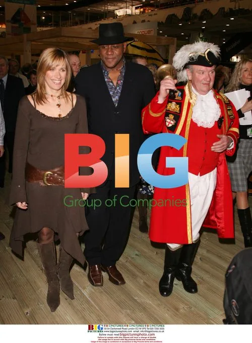 Carole Smiley and Ainsley Harriott at Daily Mail Ideal Home Show