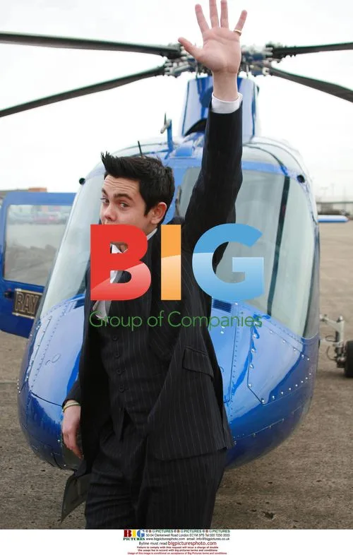 Ray Quinn arrives in branded helicopter for album launch