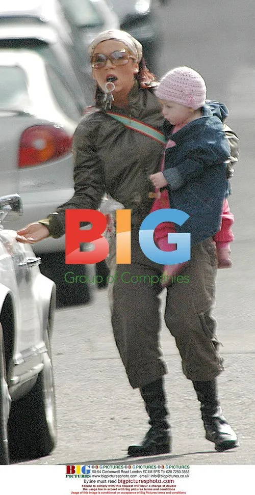 Jessie Wallace with Baby Tallulah
