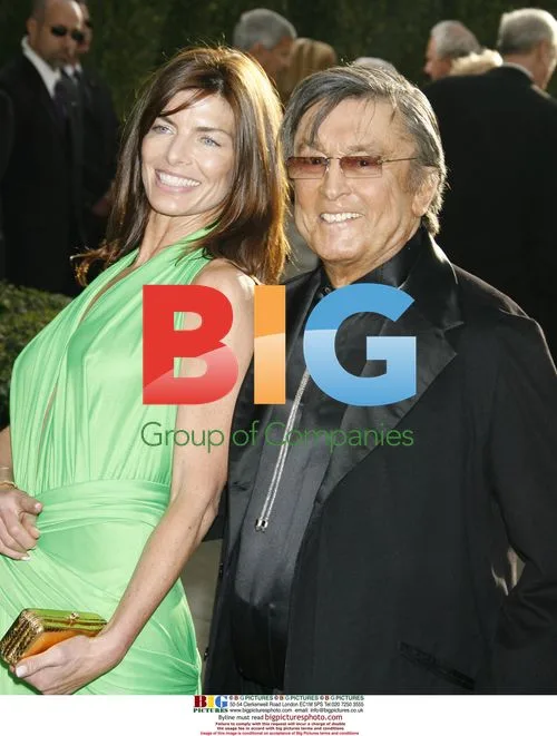Robert Evans and Lady Victoria White at 2007 Vanity Fair Oscar Party