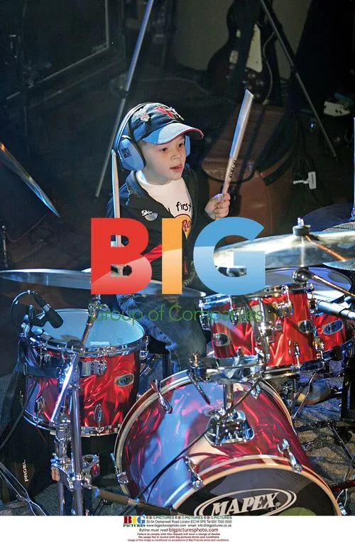 4-Year-Old Drummer Igor Falecki Wows Crowds