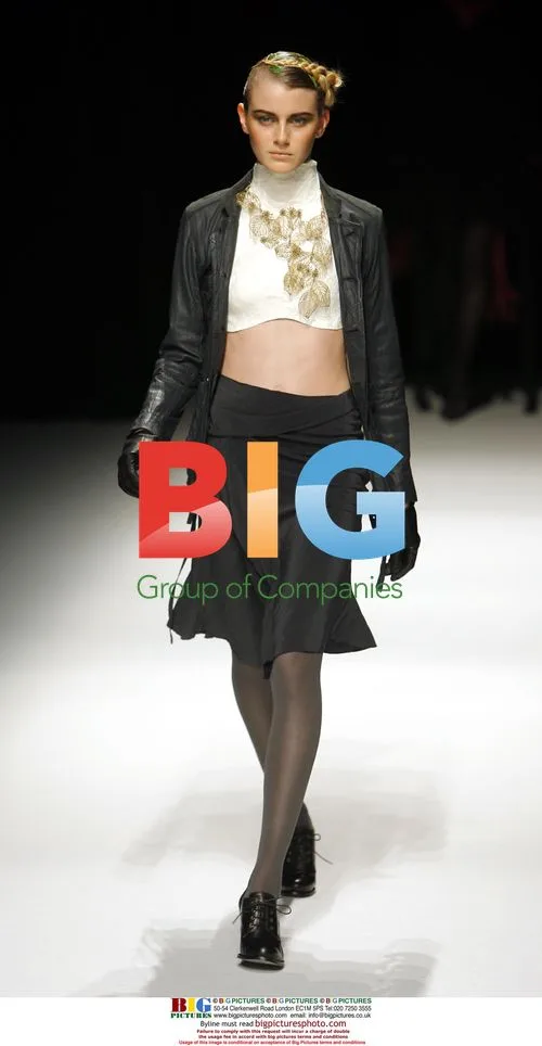 KAMISHIMA CHINAMI Autumn/Winter 07-08 Collection