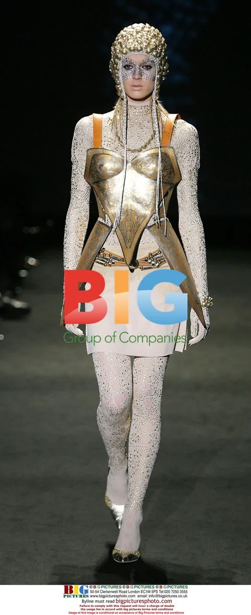 KAMISHIMA CHINAMI AW 07-08 Collection, Tokyo