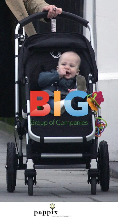 Kirstie Allsopp shops with newborn son