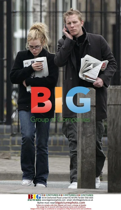 Billie Piper and Laurence Fox Get Coffee
