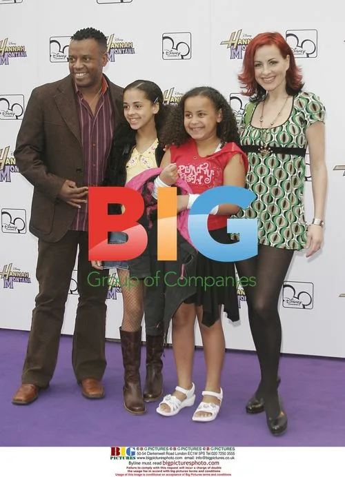 David and Carrie Grant and family at Hannah Montana concert