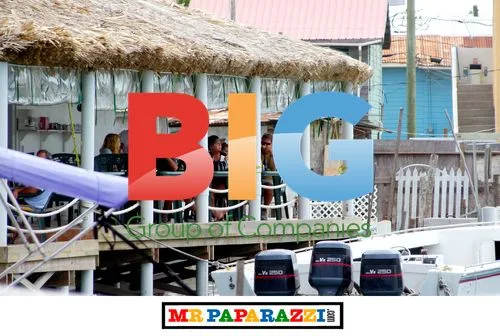 Harrison Ford, Calista Flockhart and son on vacation in Belize