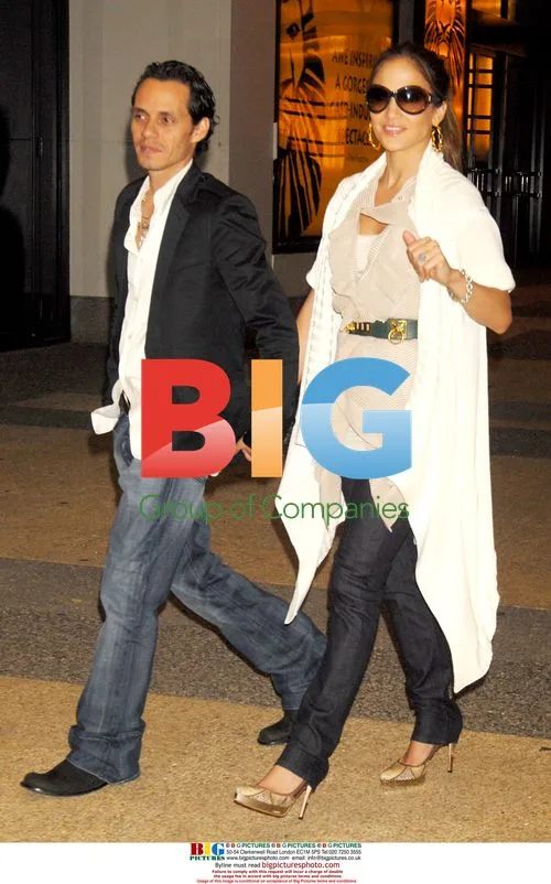 Jennifer Lopez and Marc Anthony at MTV Studios