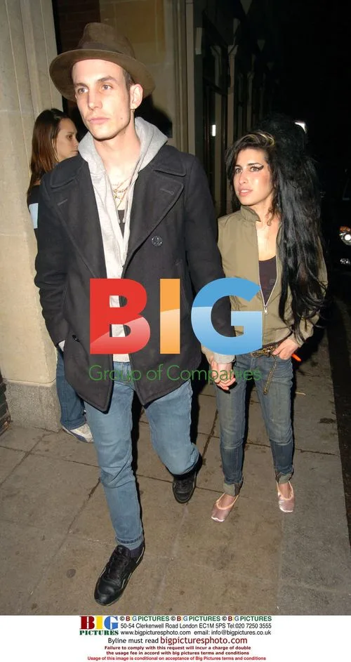 Carl Barat and Amy Winehouse at Maddox Club