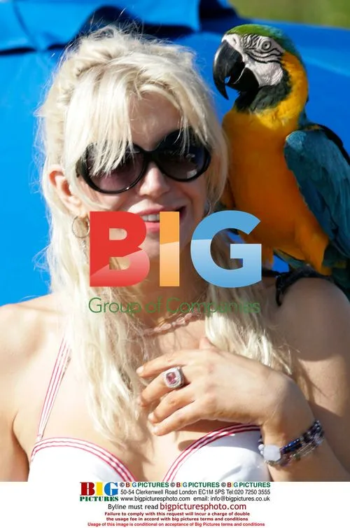 Courtney Love Enjoys Maui Vacation