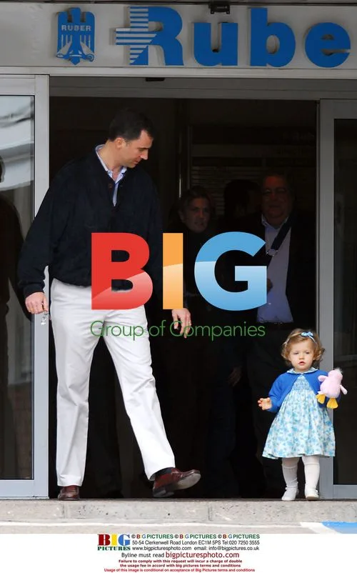 Prince Felipe and Daughter Leonor Visit Princess Letizia and Daughter Sofia