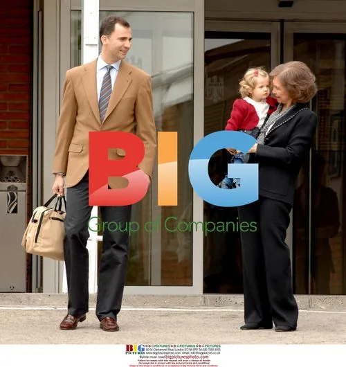 Queen Sofia, Prince Felipe and Leonor Leave Clinic