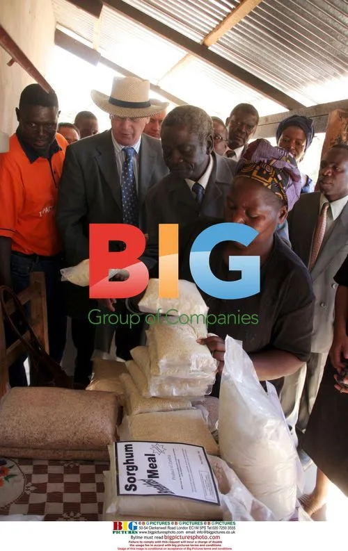Duke of Gloucester Inspects Sorghum in Zambia