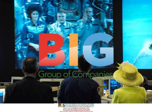 Queen Elizabeth II at NASA Goddard Center