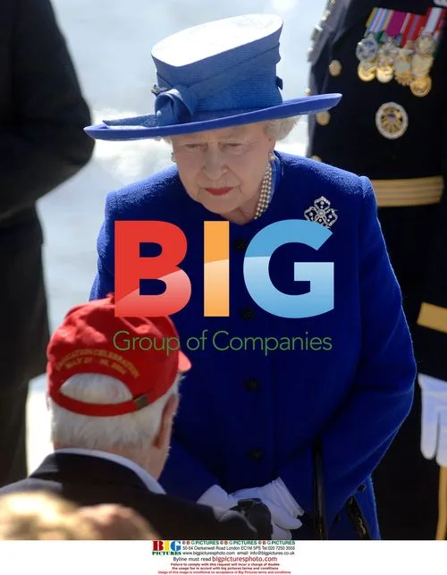Queen Elizabeth II at WWII Memorial