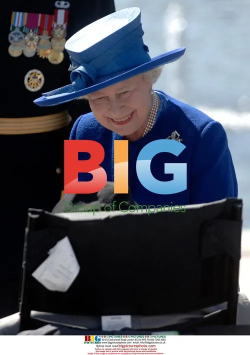 Queen Elizabeth II Visits WWII Memorial