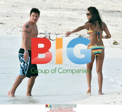 Nick Lachey and Vanessa Minillo in Bahamas