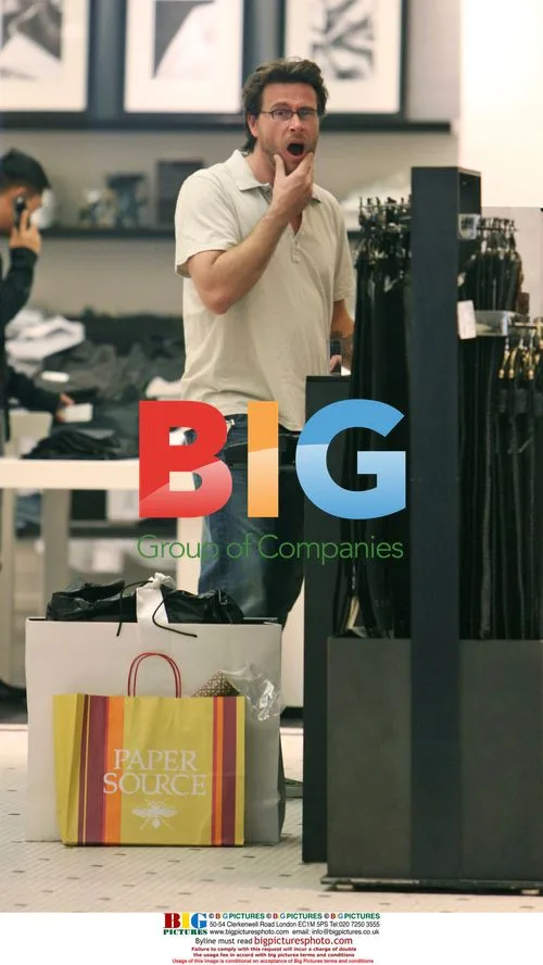 Tori Spelling & Dean McDermott Shop Pre-Mother's Day