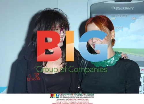 Pearl and daughter Daisy Lowe at Blackberry party