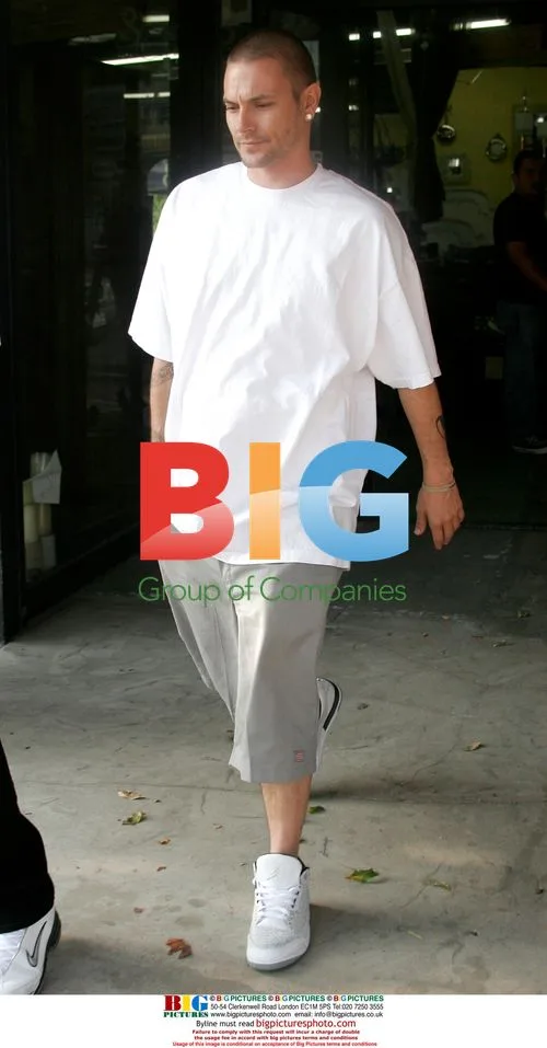Kevin Federline Furniture Shopping