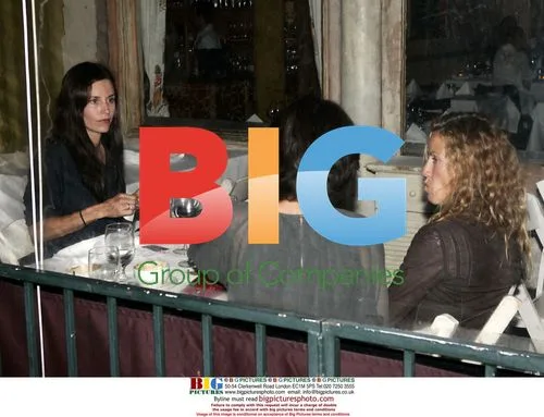 Courteney, Sheryl and Isla's Dinner Date