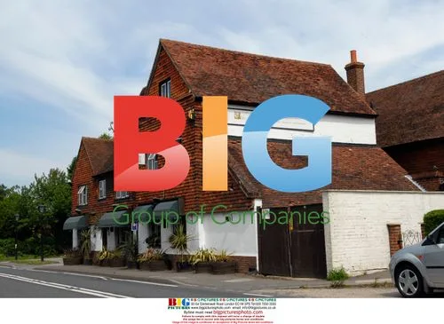 Katie Price & Peter Andre Pub Lunch