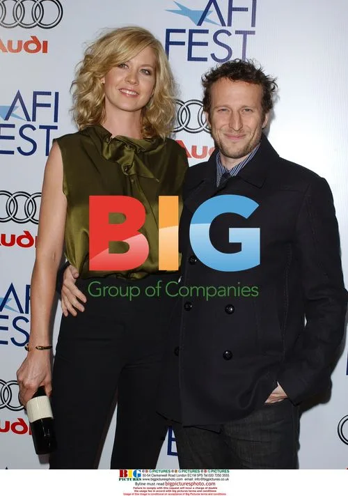 Jenna Elfman and Bodhi Elfman at "Lions for Lambs" Premiere
