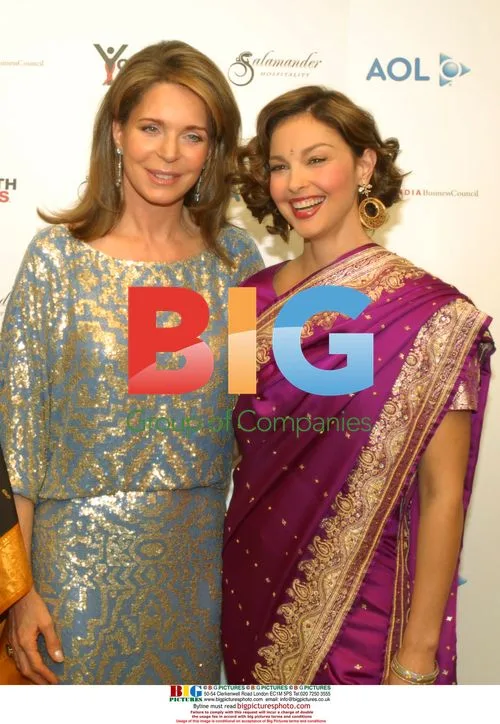 Ashley Judd and Queen Noor at 2007 Youth AIDS Gala