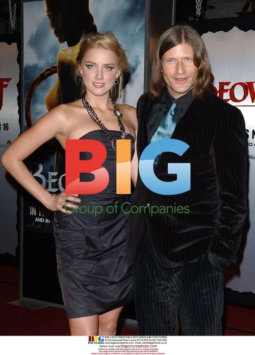 Amber Heard & Crispin Glover at "Beowulf" Premiere