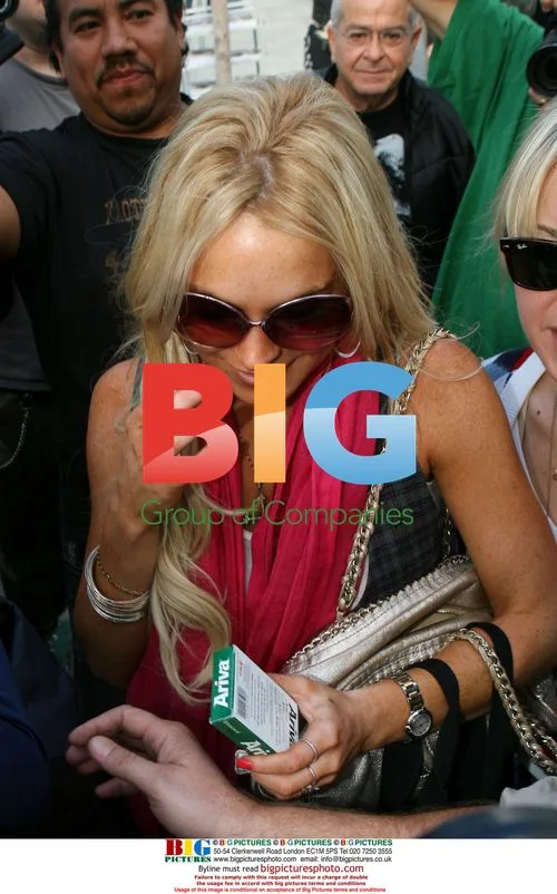 Lindsay Lohan Shopping in West Hollywood