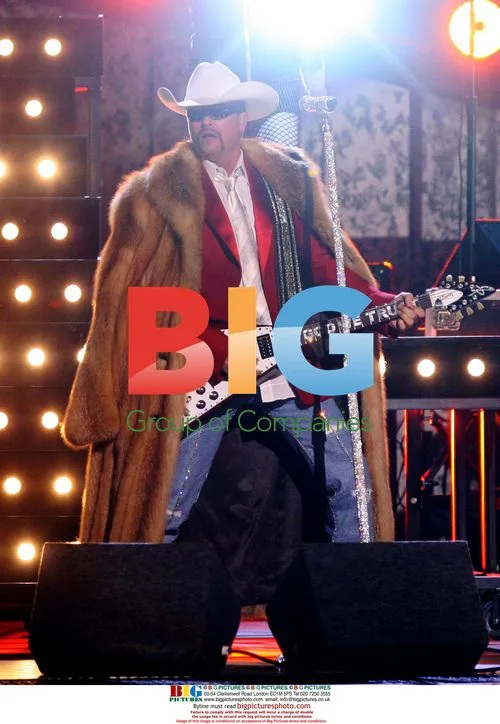 Big & Rich at CMA Awards 2007