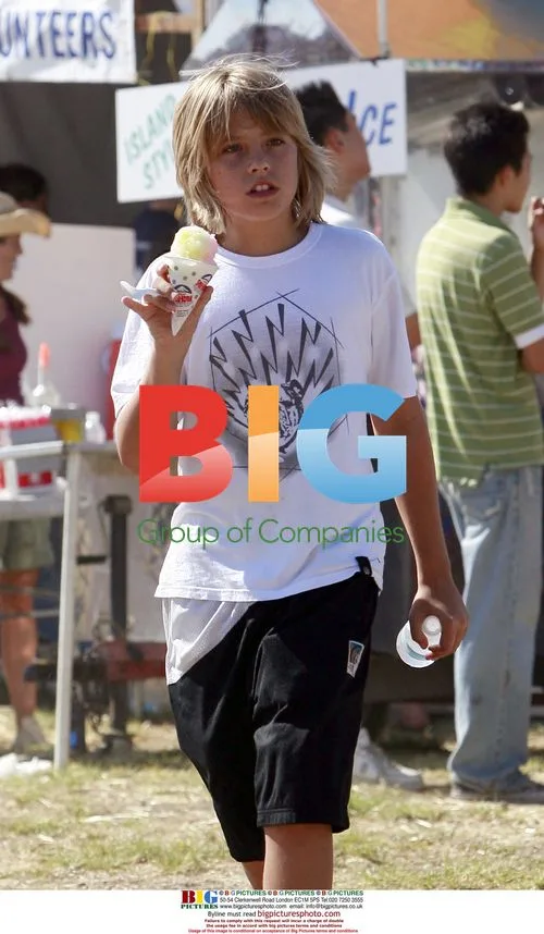 Zack and Cody at Malibu Fair