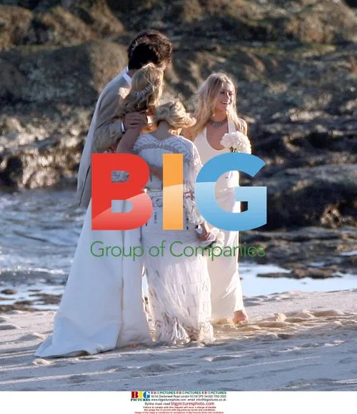 Olsen Twins Attend Friend's Wedding in Mexico