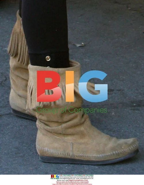 Hilary Duff Leaving Pilates Class